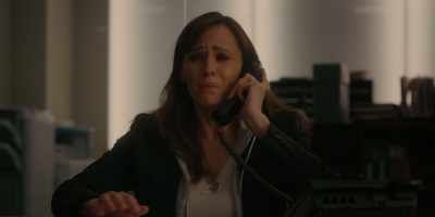 - Grady.
- We got her. - The Last Thing He Told Me