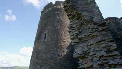 Grand circular turrets, - Ancient Engineering