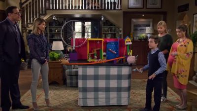 Grandpa, Aunt Becky, this'll be perfect - Fuller House