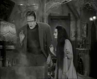 Grandpa, chow time. - The Munsters