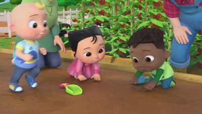 -[Grandpa] Good job.
-[all chuckling] - CoComelon Lane