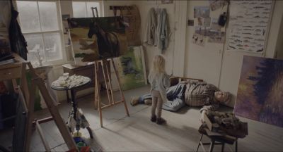 Grandpa?
- Sara, bring me the phone... - Black Mirror