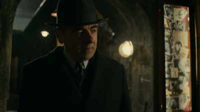 Grasshopper, he sees it once,
he has its number. - Maigret in Montmartre