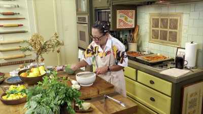 Grating it just until I'm gonna grate my fingers. - Selena + Chef
