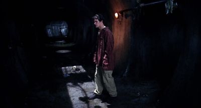 Great Come to Paris and check out les drains - An American Werewolf in Paris