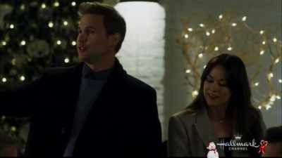 - Great. Yeah, grab a chair.
- Two chairs, please. - Christmas Wishes & Mistletoe Kisses
