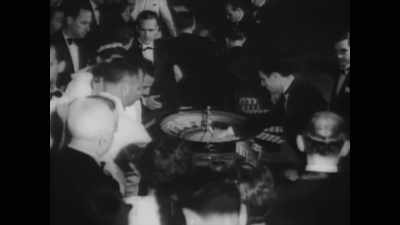 Green: When the Flamingo
opened in 1946, - Vegas: The Story of Sin City