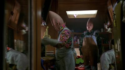 Greetings earthwoman - Coneheads