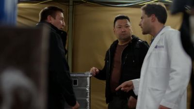 (Greg)
Hey. - Blindspot