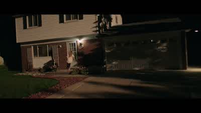 Greg! Open the door, Greg! - It Follows