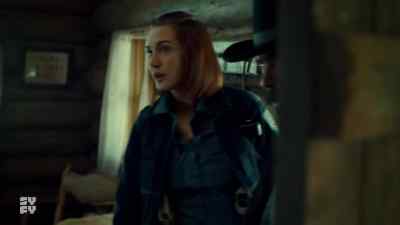 Gretta, you in here? - Wynonna Earp
