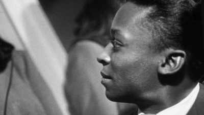 [Griffin] She brings him into a circle - Miles Davis: Birth of the Cool