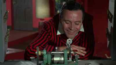 * Grind away, you little devil
The key to happiness * - Under the Yum-Yum Tree