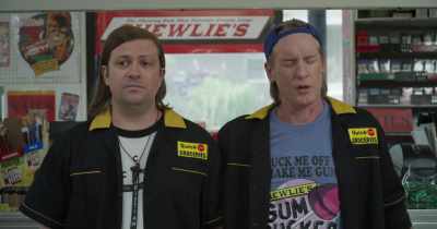 [groans] Not that I want
to prolong your sermon, - Clerks III