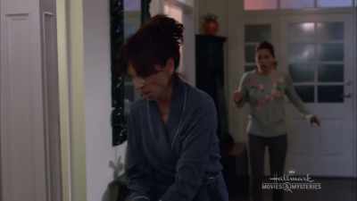 [groans] - Last Scene Alive: An Aurora Teagarden Mystery