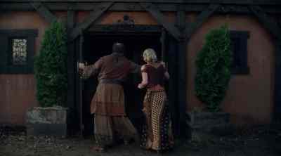 [GROANS] - Legend of the Seeker
