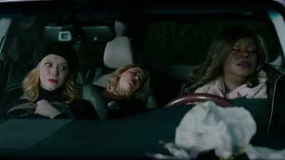 - [groans] This is
the worst stakeout ever. - Good Girls
