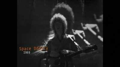 ♪ Ground control
to Major Tom ♪ - David Bowie: The Last Five Years