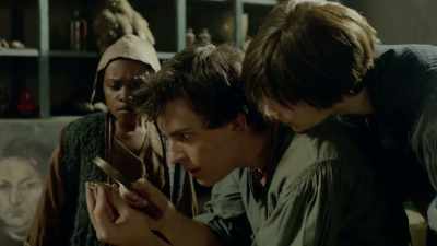 [group cheering] - Leonardo