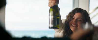 - [group cheers]
- Cheers! Hey! Whoo! - Lift