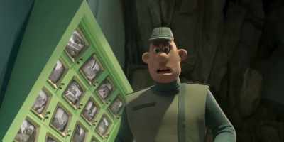 [group gasps] - Chicken Run: Dawn of the Nugget