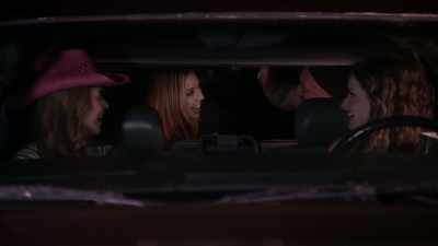 (group laughing) - Barbie & Kendra Crash Joe Bob's Drive-In Jamboree!