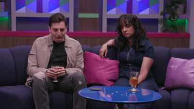 (group retching) - Chris Grace: As Scarlett Johansson