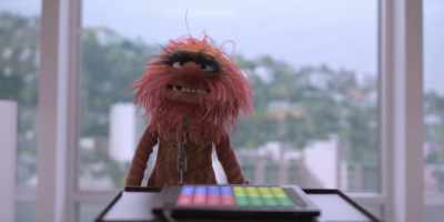 (GROWLS) - The Muppets Mayhem