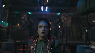 -[grunting]
-[gasping] - Vagrant Queen