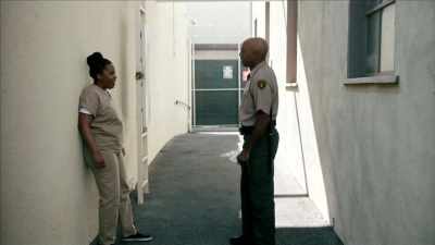 [ Grunting ] - The Rookie: Feds