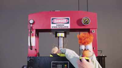 (GRUNTING) - Muppets Now