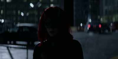 [GRUNTING] - Batwoman