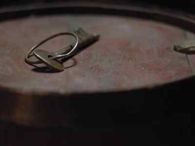 [grunting] - Lois & Clark: The New Adventures of Superman