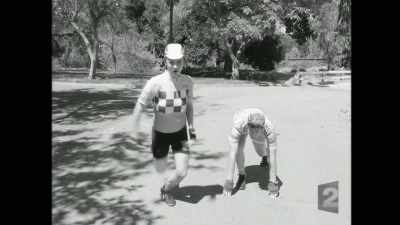 (grunts)
Hey! - Tour de Pharmacy