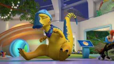 [grunts] I don't think this is the pose
we were going for. - Ridley Jones