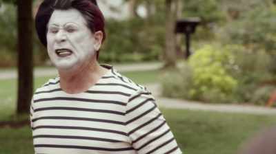 [GRUNTS] I'm in
a box. A glass box. - Bigger Fatter Liar