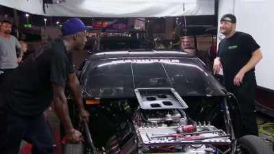 - [grunts]
- [laughs] - Street Outlaws No Prep Kings Team Attack