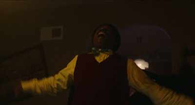 - [grunts]
- [Rhonda yells] - Mr. Crocket