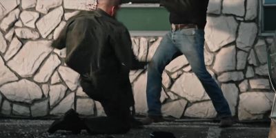 (GRUNTS) - Yellowstone