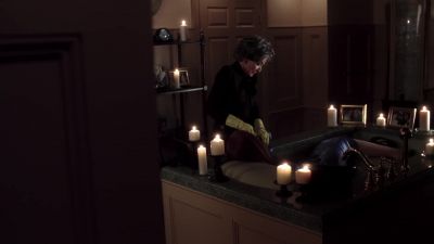 (grunts) - Desperate Housewives