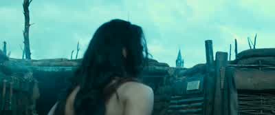 Steve! Let's go! Come on, go! - Wonder Woman