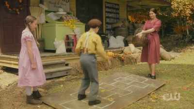 [grunts softly] - A Waltons Thanksgiving