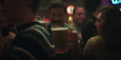 [grunts] Sorry. Hey, come on.
Coming through! Coming through! - The Greatest Beer Run Ever