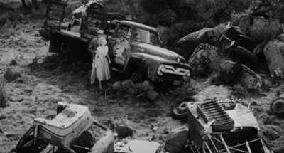 (grunts)
(truck crashing) - War of the Colossal Beast