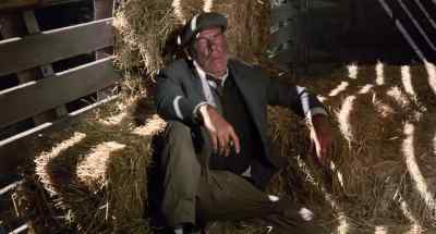 [Grunts] Well, how we
gonna get outta here? - Emperor of the North