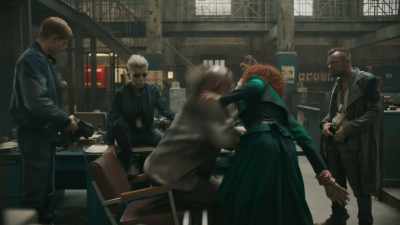 -[GRUNTS]
-Who paid you to stitch us up? - The Watch
