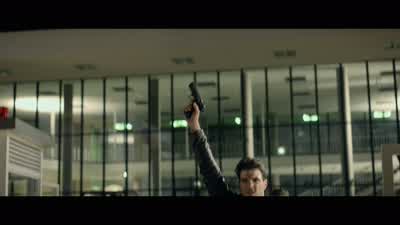 Guard 2: Drop your weapon! - Hitman: Agent 47