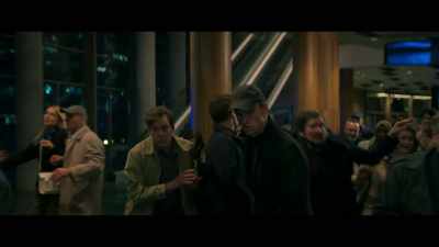 GUARD [IN ESTONIAN]:
Please follow the exit signs! - The Day of the Jackal