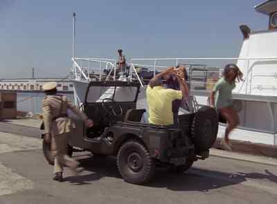 GUARD:
They're here now, sir. - The Six Million Dollar Man