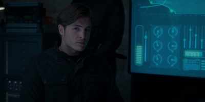 Guardian Belikov, - Vampire Academy
